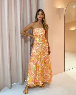 Issy Isles Dress in Aloha Print Size 8 for rent on The Volte - image 1