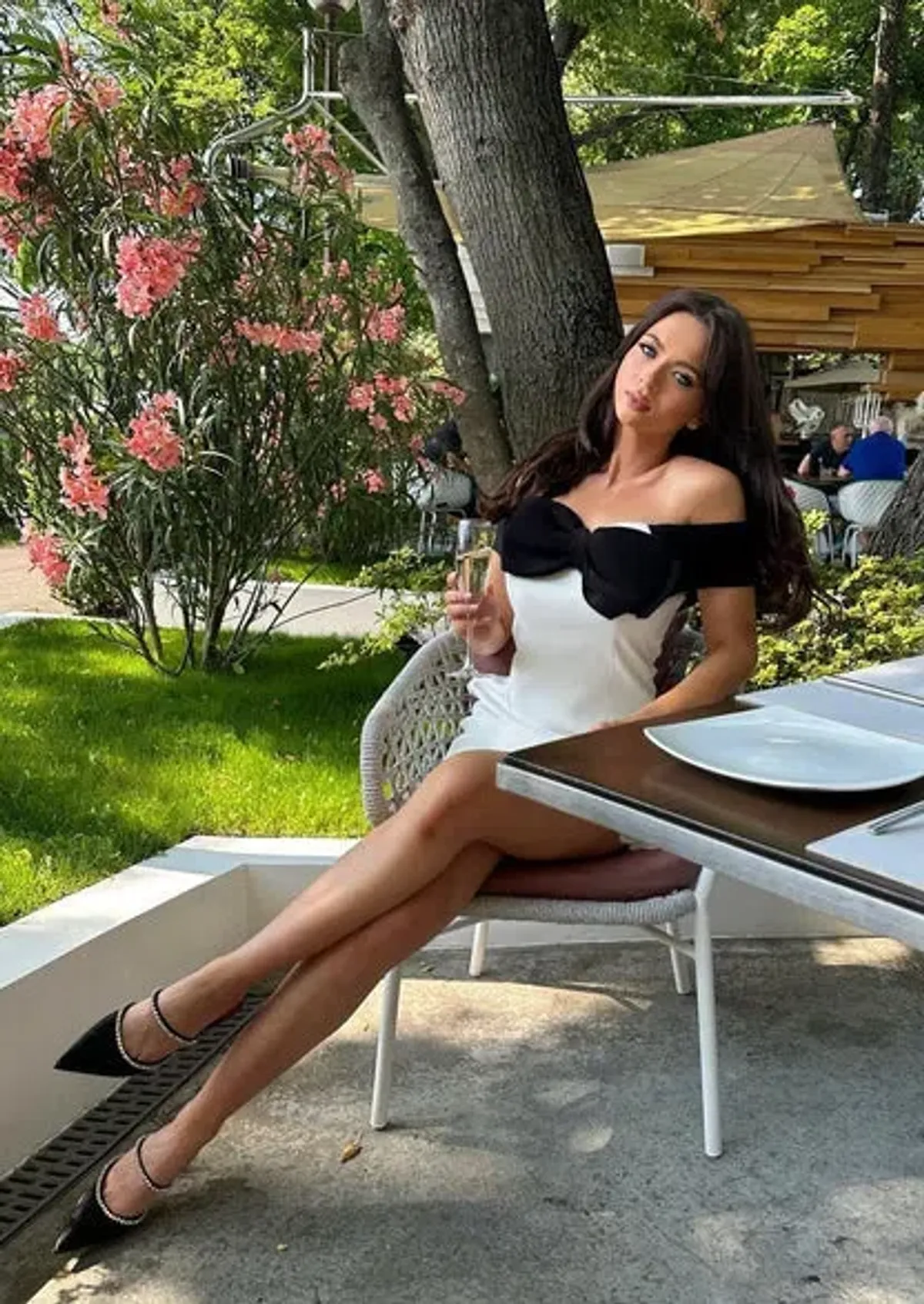 Yojani Boutique Margot Mini Dress Black and White Size M/ AU 8 - Image 3