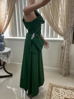 Rachel Gilbert Archer Dress Green Size 10/M for rent on The Volte - image 2