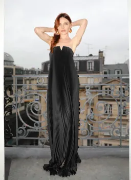 L'Idee Black Tie Gown Black Size 10 for rent on The Volte - image 1