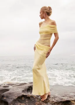 Benni Nico Off Shoulder Maxi Dress Yellow Size 8 / AU 8 for rent on The Volte - image 3