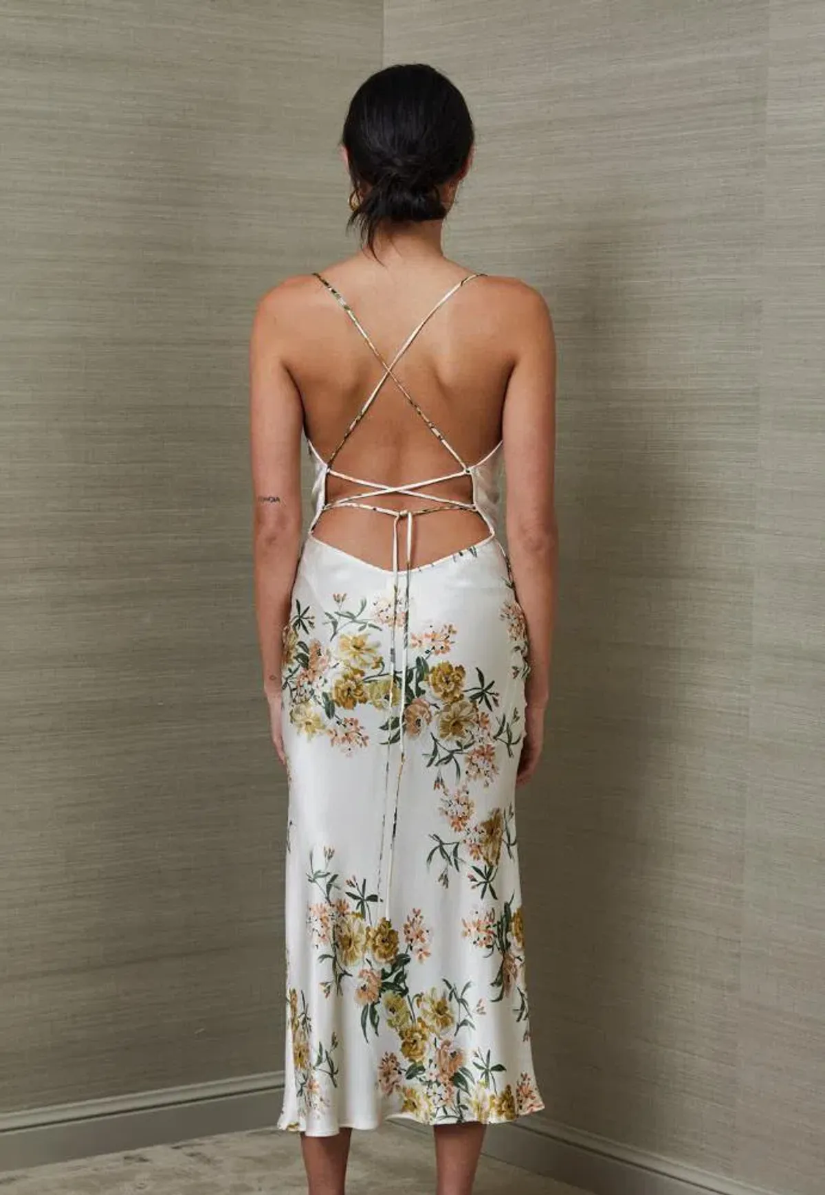 Bec & Bridge Louella Cross Back Midi Dress Floral Size 6 - Image 2