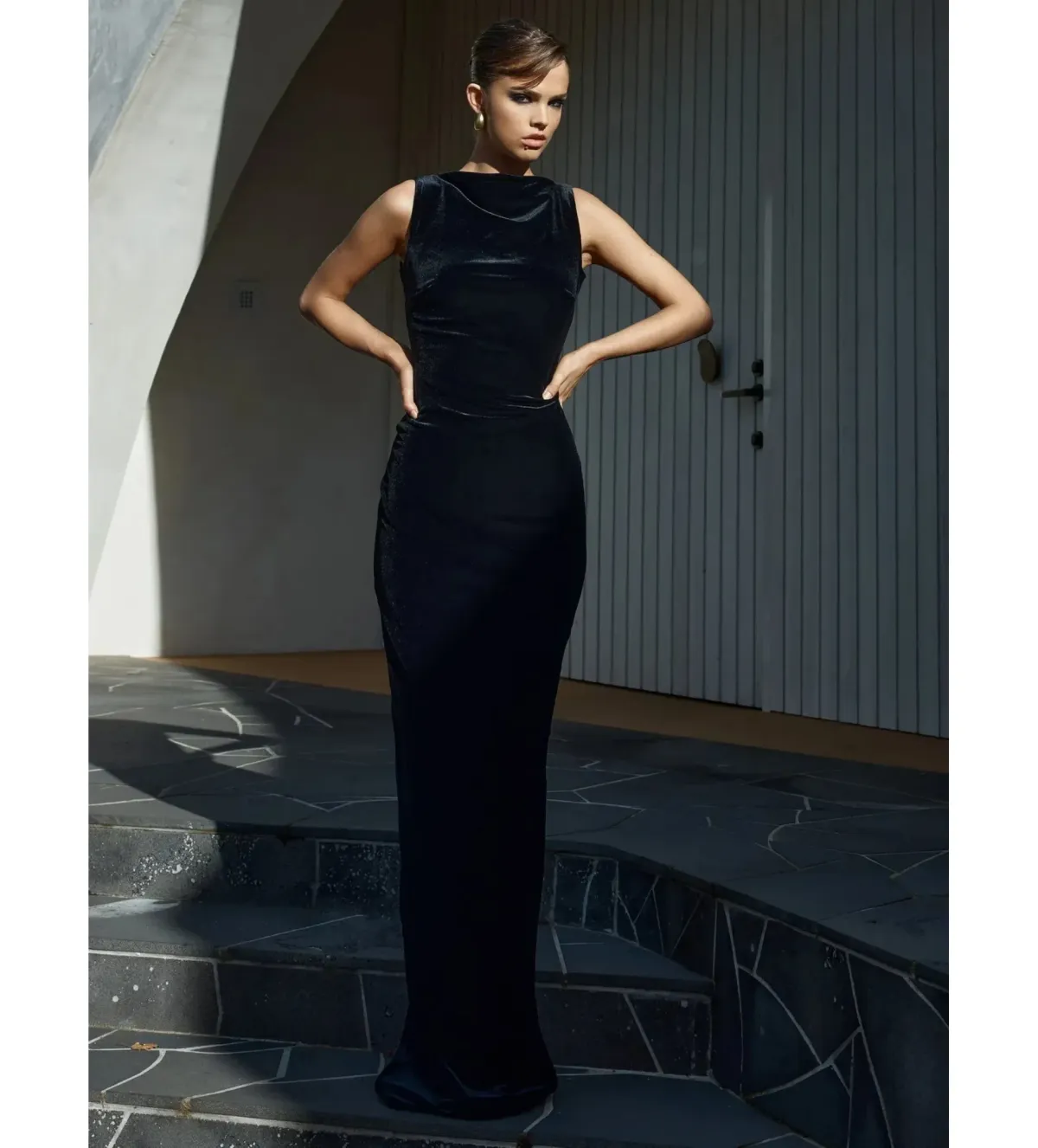 Effie Kats Verona Gown Black Velvet Size AU 6 - Image 1