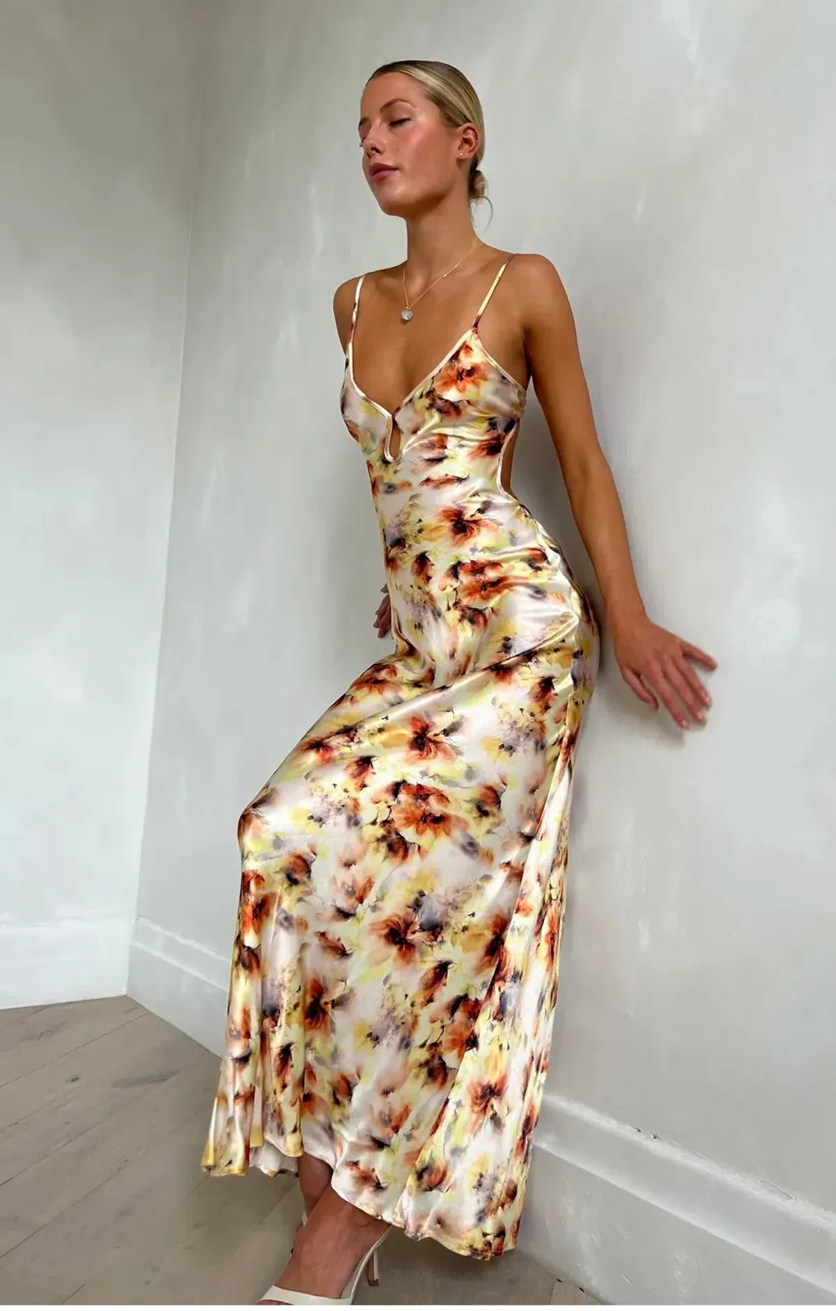 Bec And Bridge Cedar City Maxi Dress Floral Size 8  - Image 3