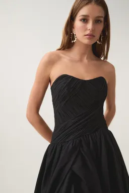 Aje Spatial Maxi Dress Black Size 6 for rent on The Volte - image 2