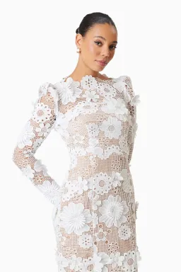Elliatt Autumn Long Sleeve Midi Dress in White Size 10 for rent on The Volte - image 4
