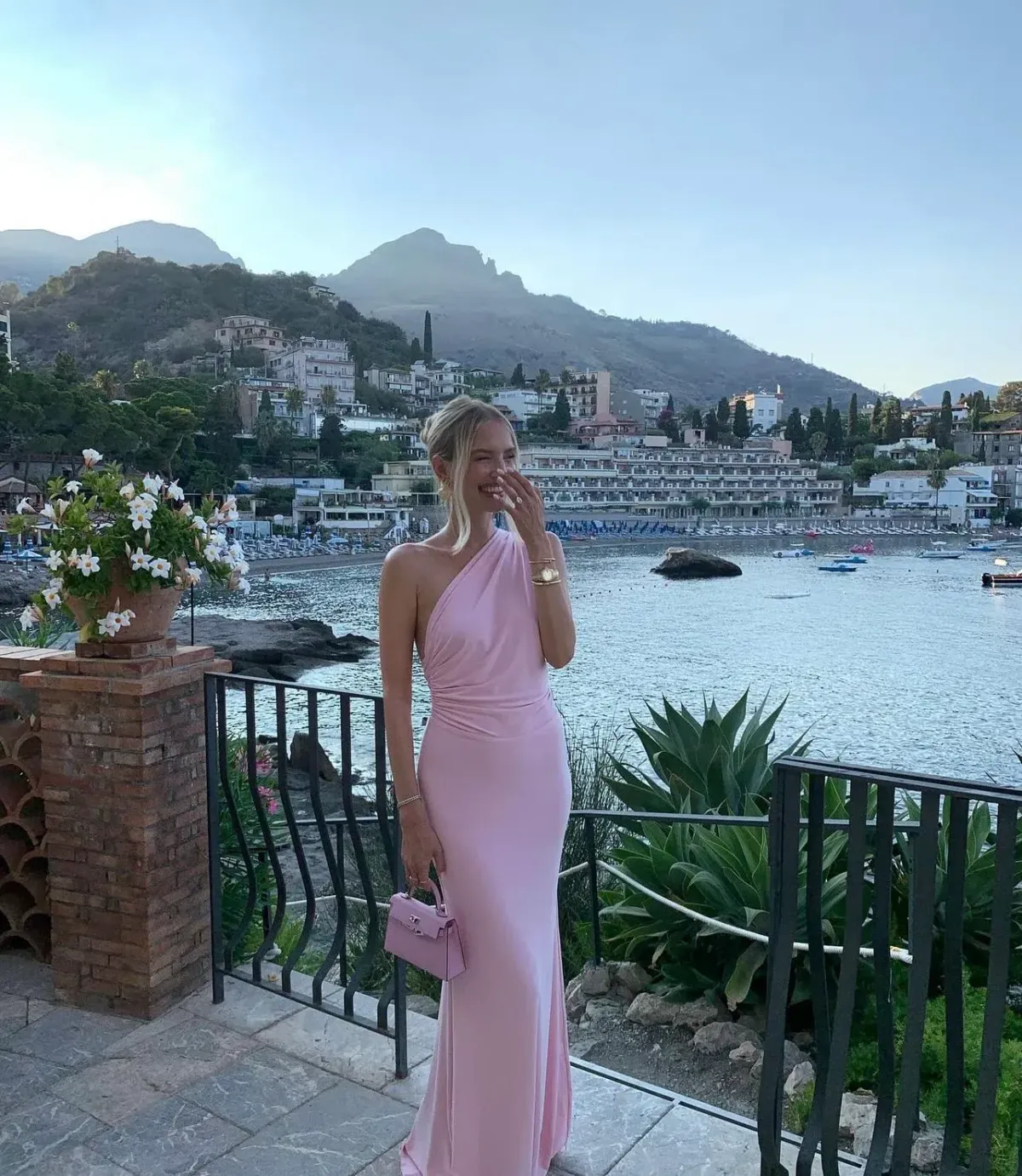 Natalie Rolt Fabienne Gown Blossom Pink Size 0 / AU 6 - Image 1