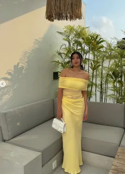 Benni Nico Off Shoulder Maxi Dress Butter Yellow Size 8 for rent on The Volte - image 4
