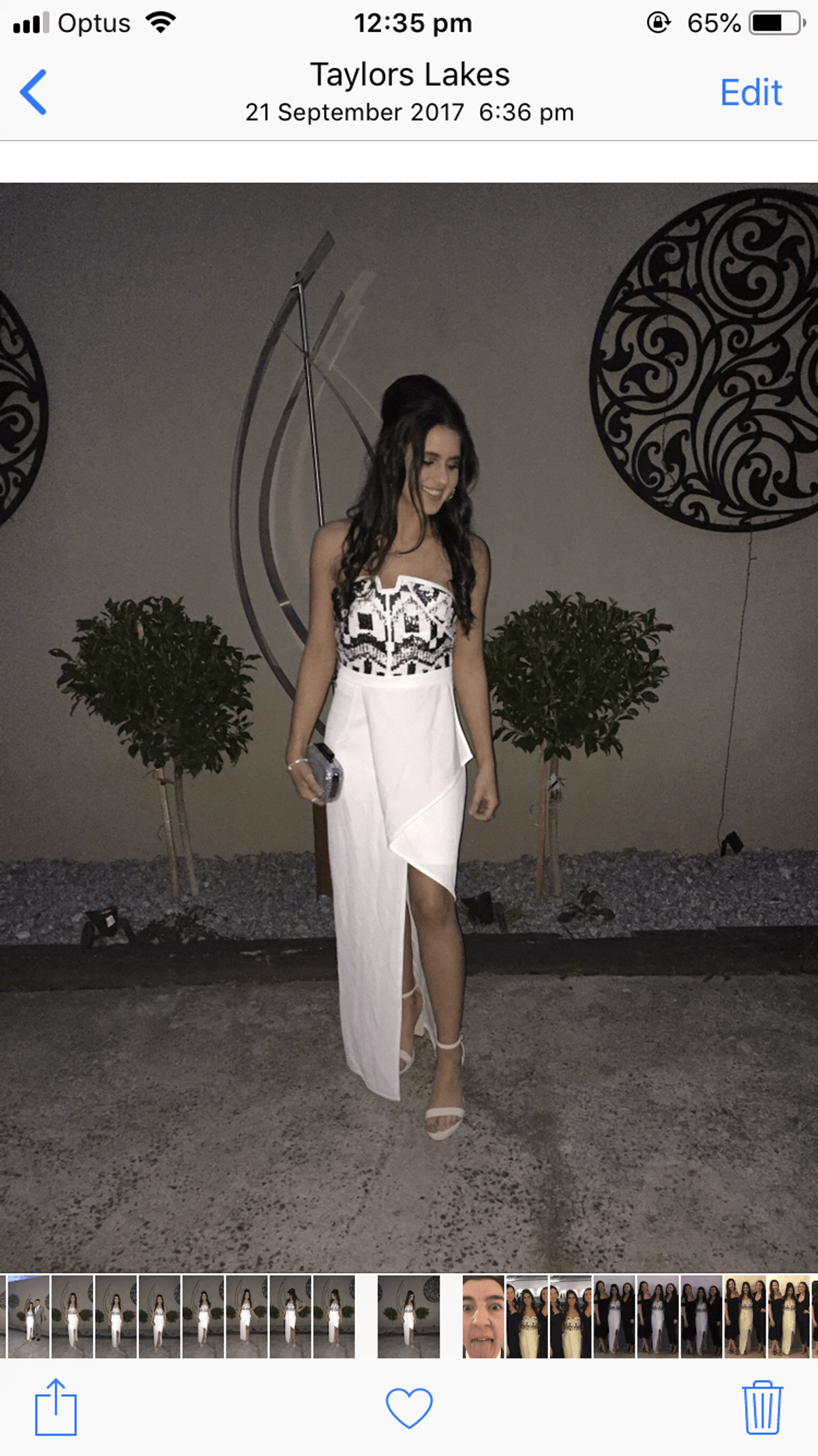 Bariano white formal dress white size 6 - Image 2