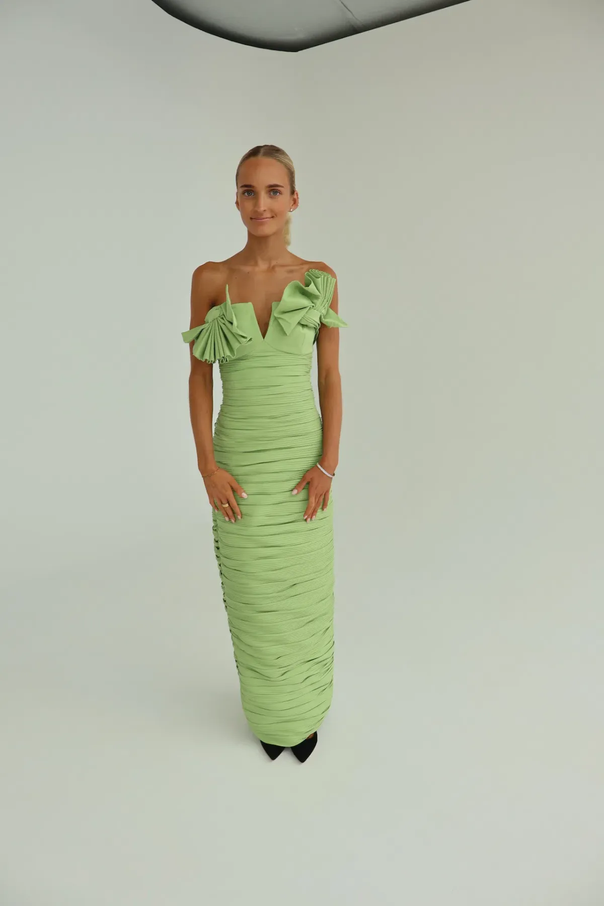 Rachel Gilbert Jensen Gown Pistachio Size AU 10  - Image 1
