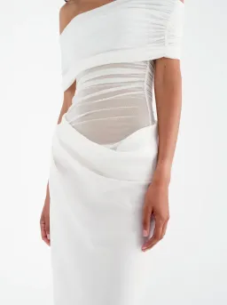 Benni Nico Off Shoulder Maxi Dress White Size S / AU 8 for rent on The Volte - image 2