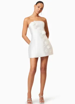 Elliatt Oleander Strapless Maxi Dress White Size S / AU 8 for rent on The Volte - image 4