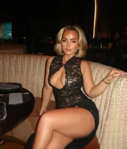 Murci Onyx Keyhole Black Size 6/S for rent on The Volte - image 3