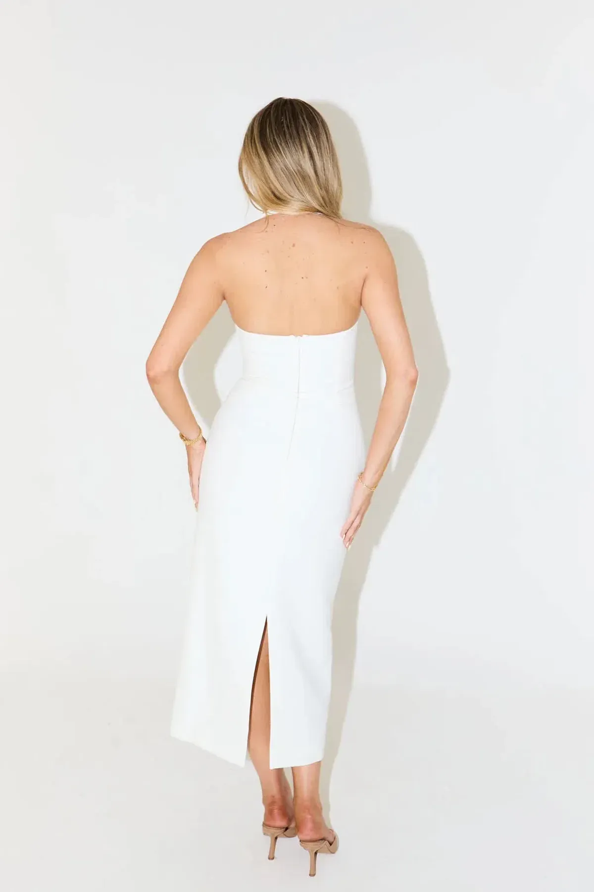 Odd Muse The Ultimate Muse Halter Neck Midi in White Size 6 - Image 2