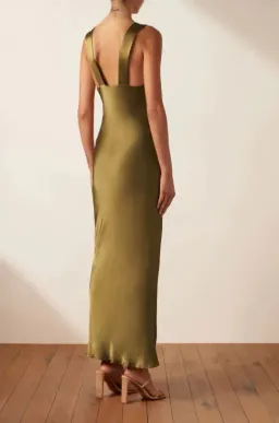 Shona Joy Giorgia Plunged Midi Dress in Olive Oil Size 10 for rent on The Volte - image 6