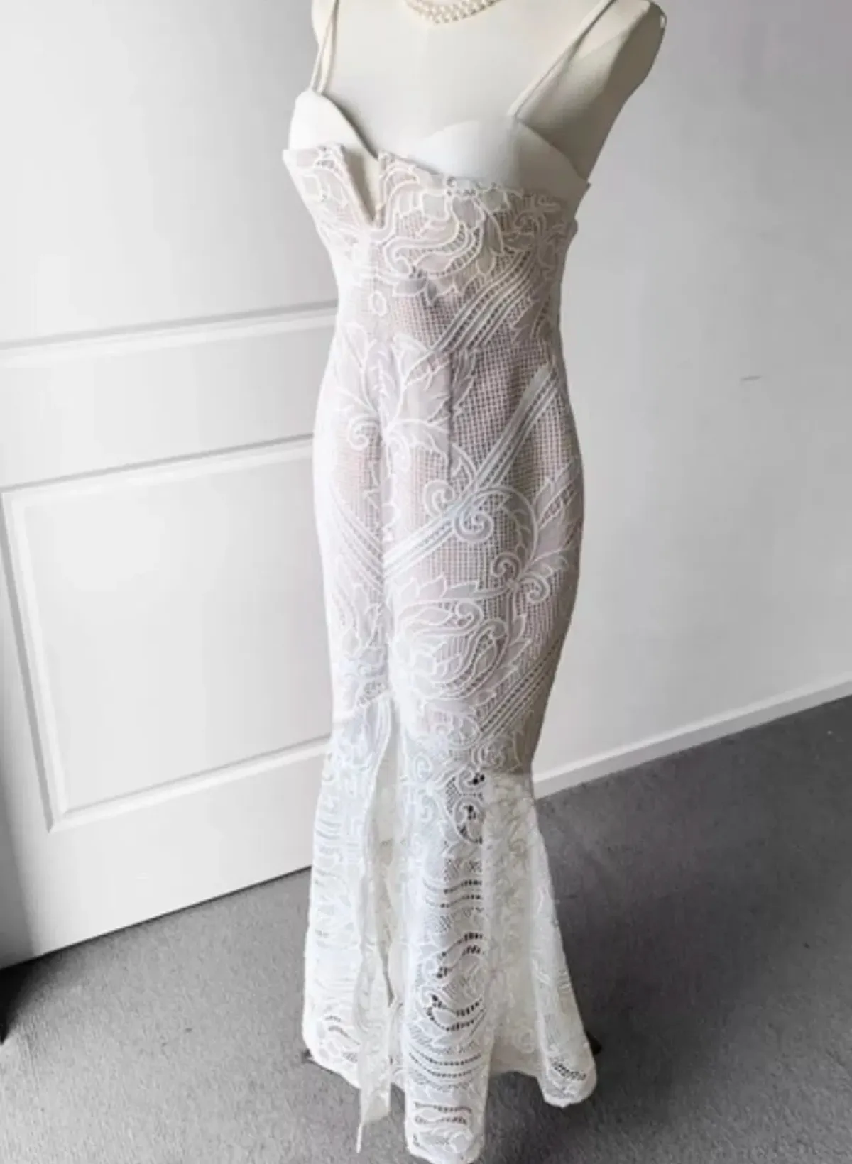 Sheike Lunar Lace Maxi Ivory Size 16 - Image 2