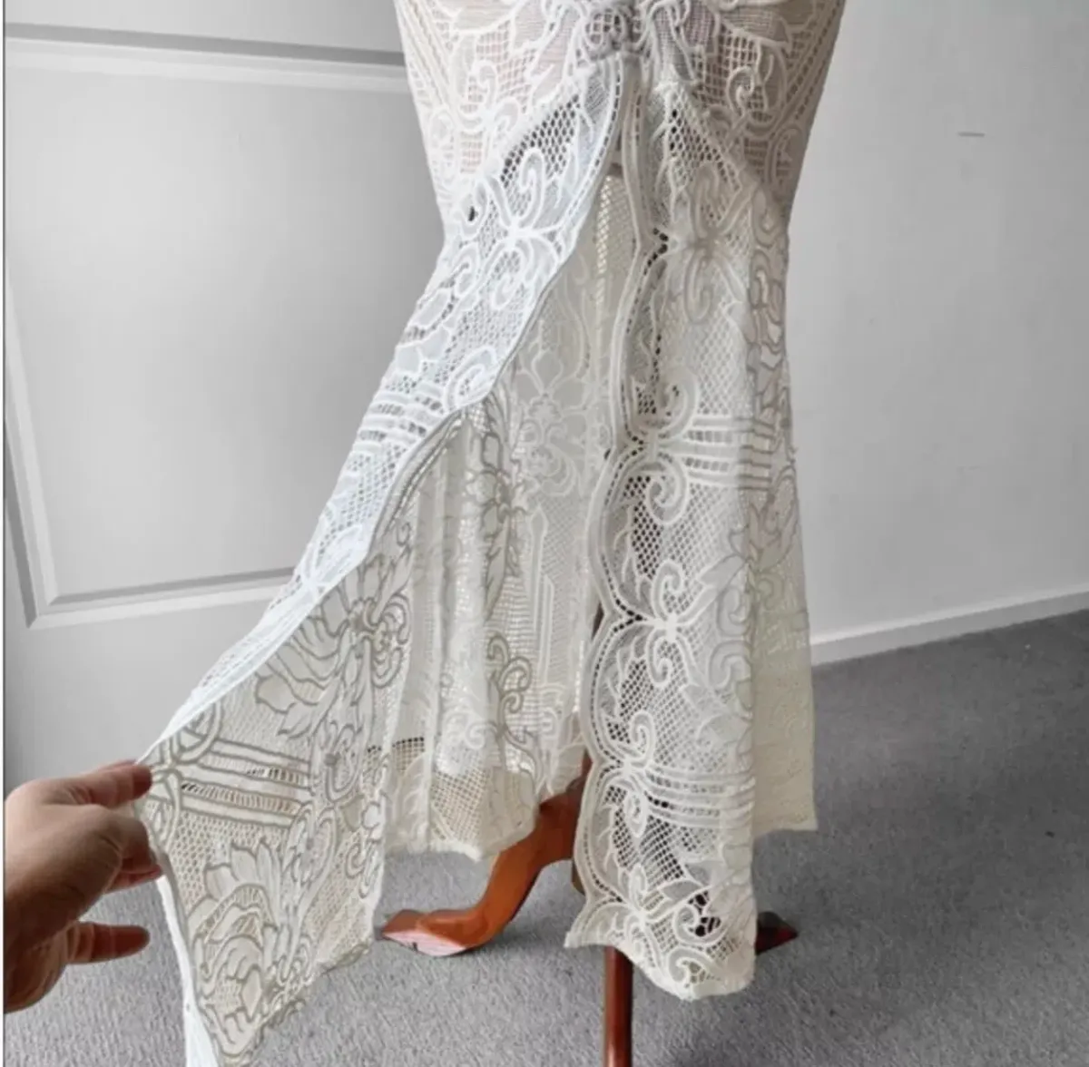 Sheike Lunar Lace Maxi Ivory Size 16 - Image 3