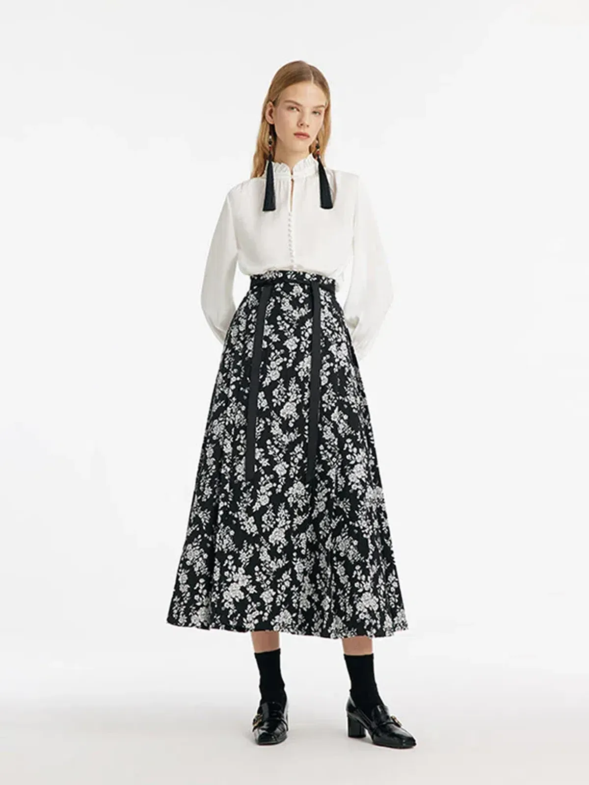 Camellia Jacquard Pleated Women Mamianqun With Bottomed Skirt - Image 1