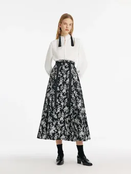 Camellia Jacquard Pleated Women Mamianqun With Bottomed Skirt for rent on The Volte - image 1