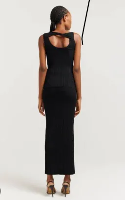 Henne Romee Knit Skirt and Top Set in Black Size AU 12 for rent on The Volte - image 2