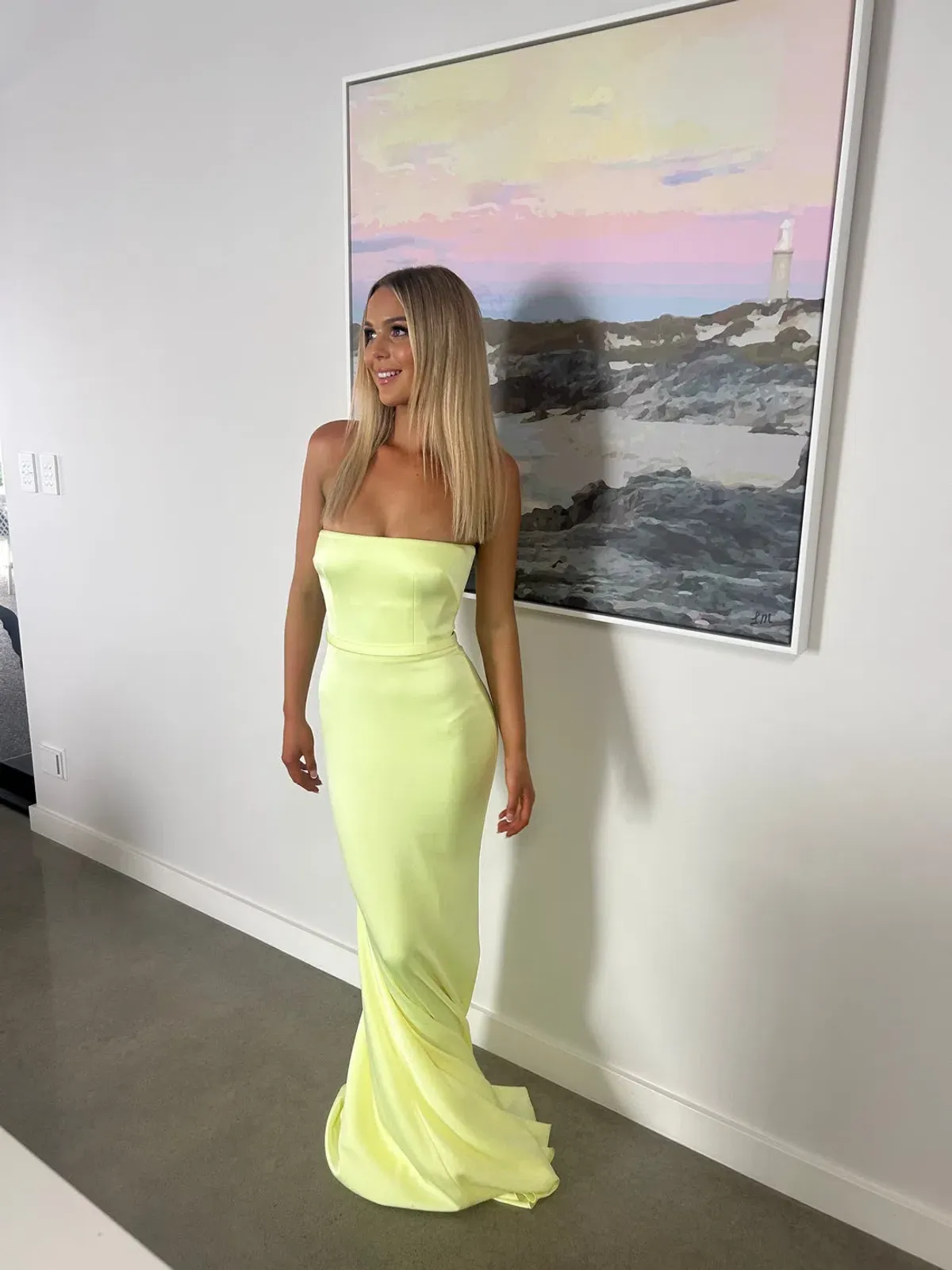 Alex Perry Cassidy Strapless Gown Lime Size 6 - Image 1