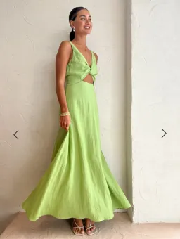 Issy Blue Skies Dress In Apple Size 8 for rent on The Volte - image 9