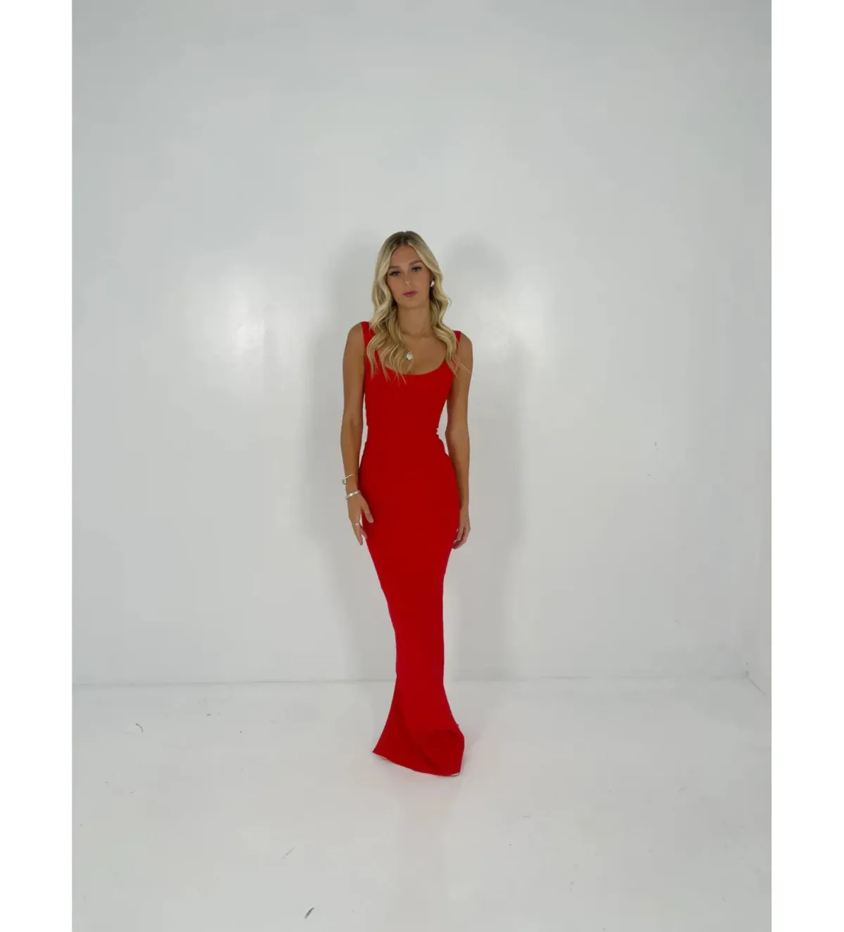 Herve Leger Round Neck Bandage Gown Red Size XXS/AU 4 - Image 1