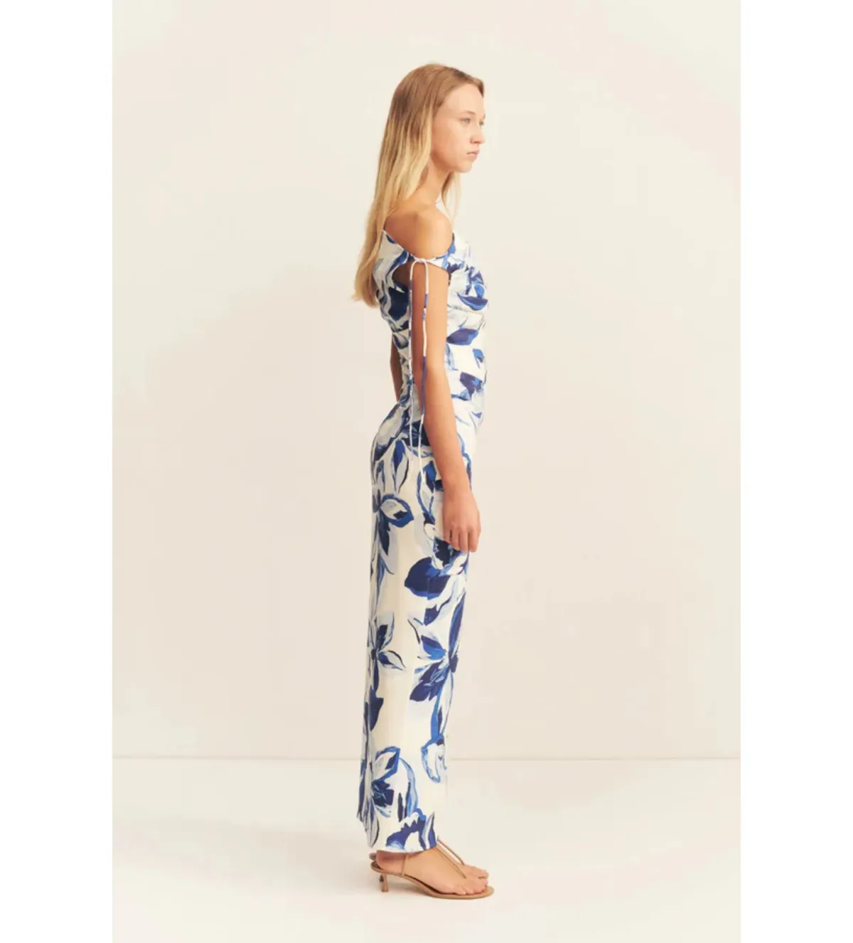 Shona Joy Stevie Gathered Maxi Dress in Bluebell Wallpaper  Size 12 - Image 2