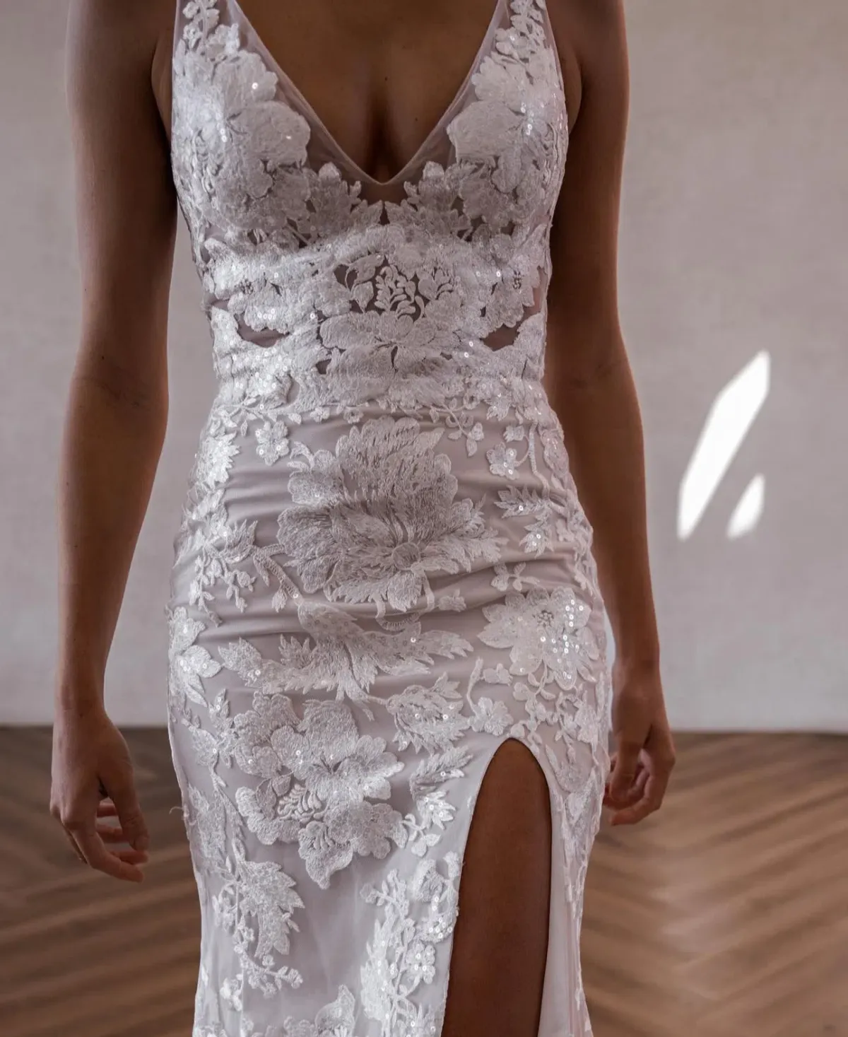 Made with Love Bridal Jaymes Gown Size 10 - Image 4