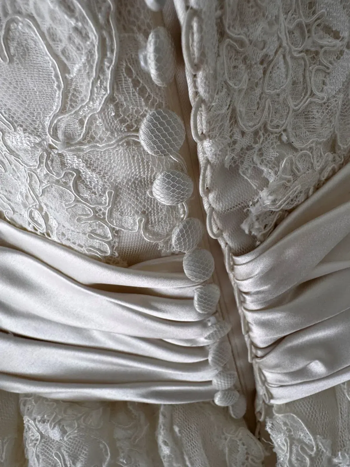 Pronovias Bridal size 10 - Image 3