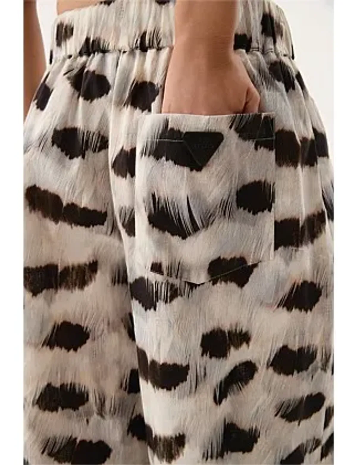 AJE Airlie Relaxed Pants Light Plume Size 10  - Image 10