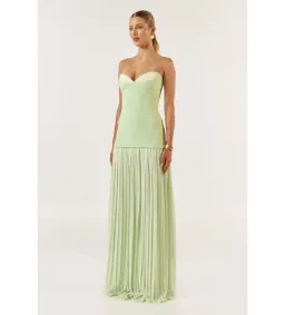 She is Olla Nicolette Maxi Dress Green Size 8/XS for rent on The Volte - image 5