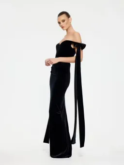 Effie Kats Ginger Gown in Black Velvet Size 10  for rent on The Volte - image 3