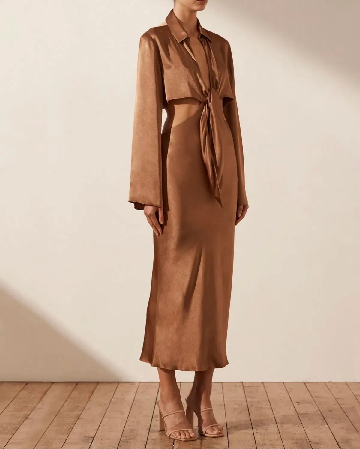 Shona Joy Felicity Long Sleeve Tie Front Midi Dress Brown Size S AU 8 - Image 2