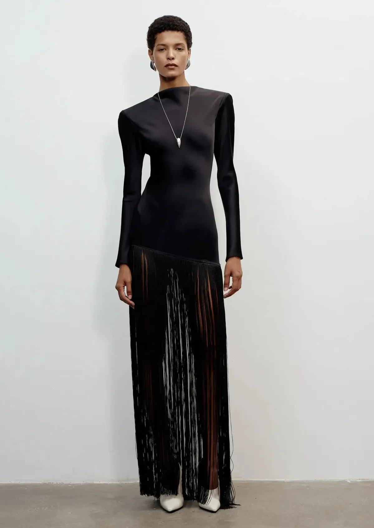 THE NEW ARRIVALS by İlkyaz Özel Vesper in Casino Royale Maxi Dress Black Size 8/S - Image 3