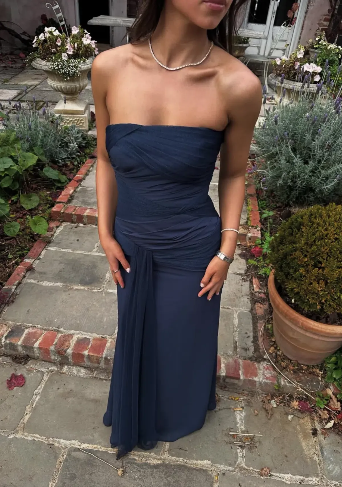 Vintage Vera Wang Gown in French Navy Size 8 - Image 3