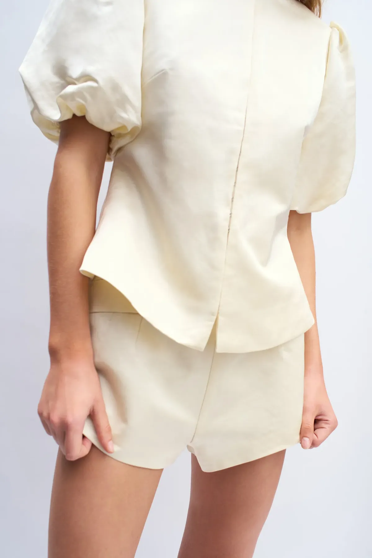 Hansen and Gretel Jacques Shortie Pearl Size AU 12 - Image 2