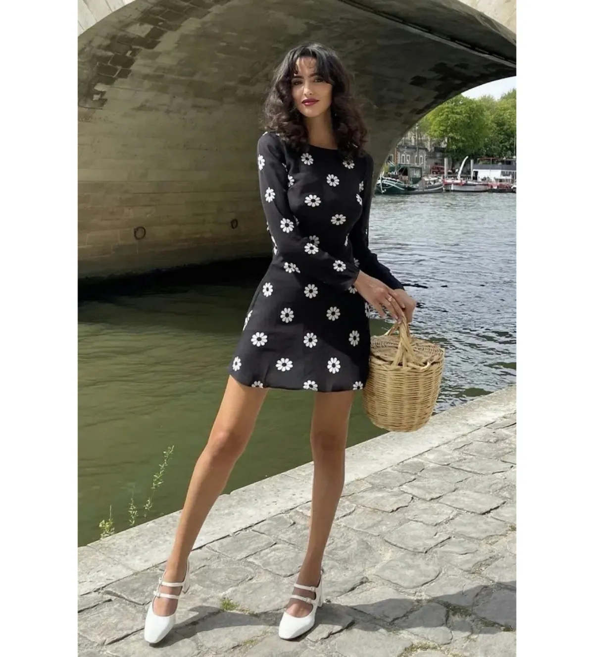 Realisation Par The Cosima 90’s Daisy Dress in Print Size 8 - Image 1