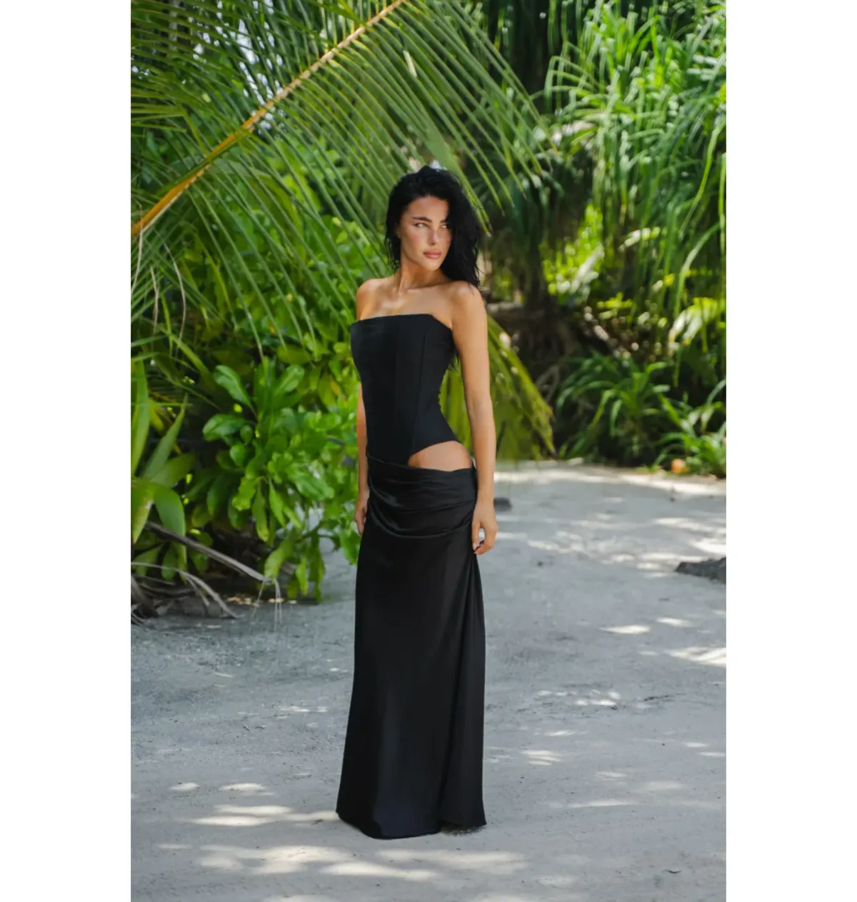 HNTR The Label Huxley Gown Black Size 8 - Image 1