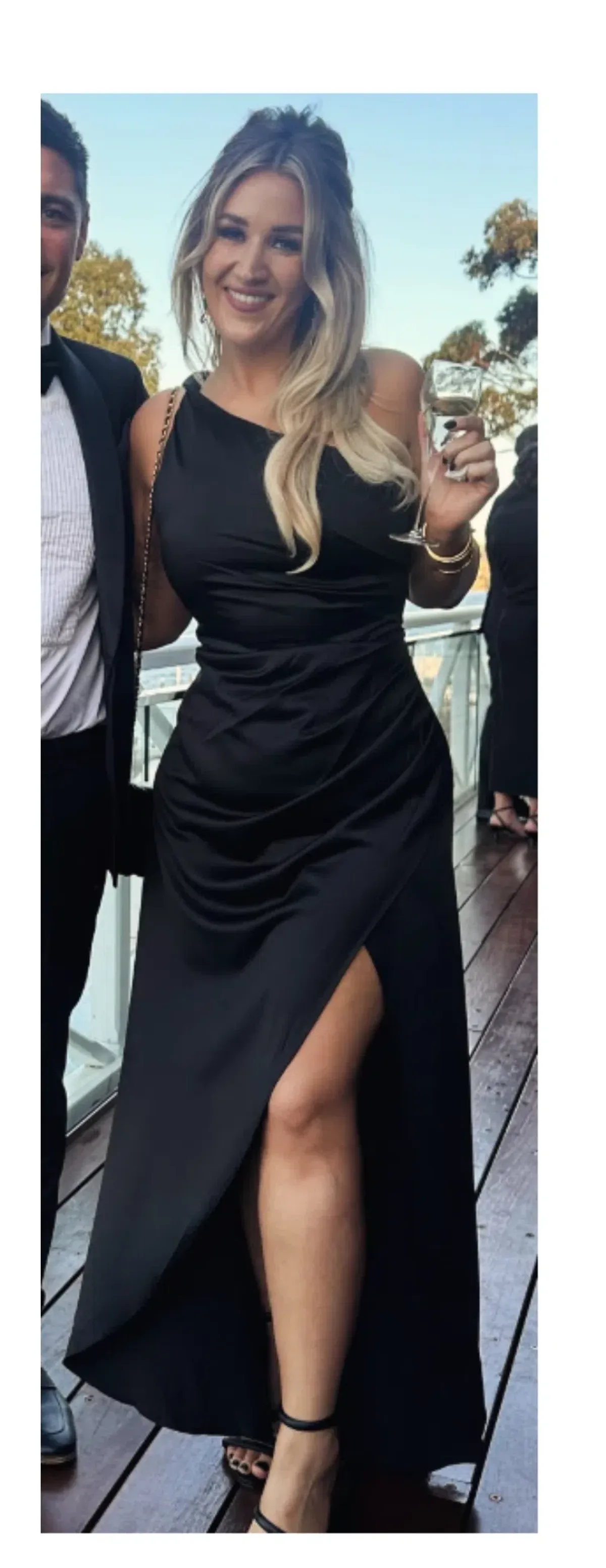 Elliatt Biarritz Gown Black Size 10/M - Image 4