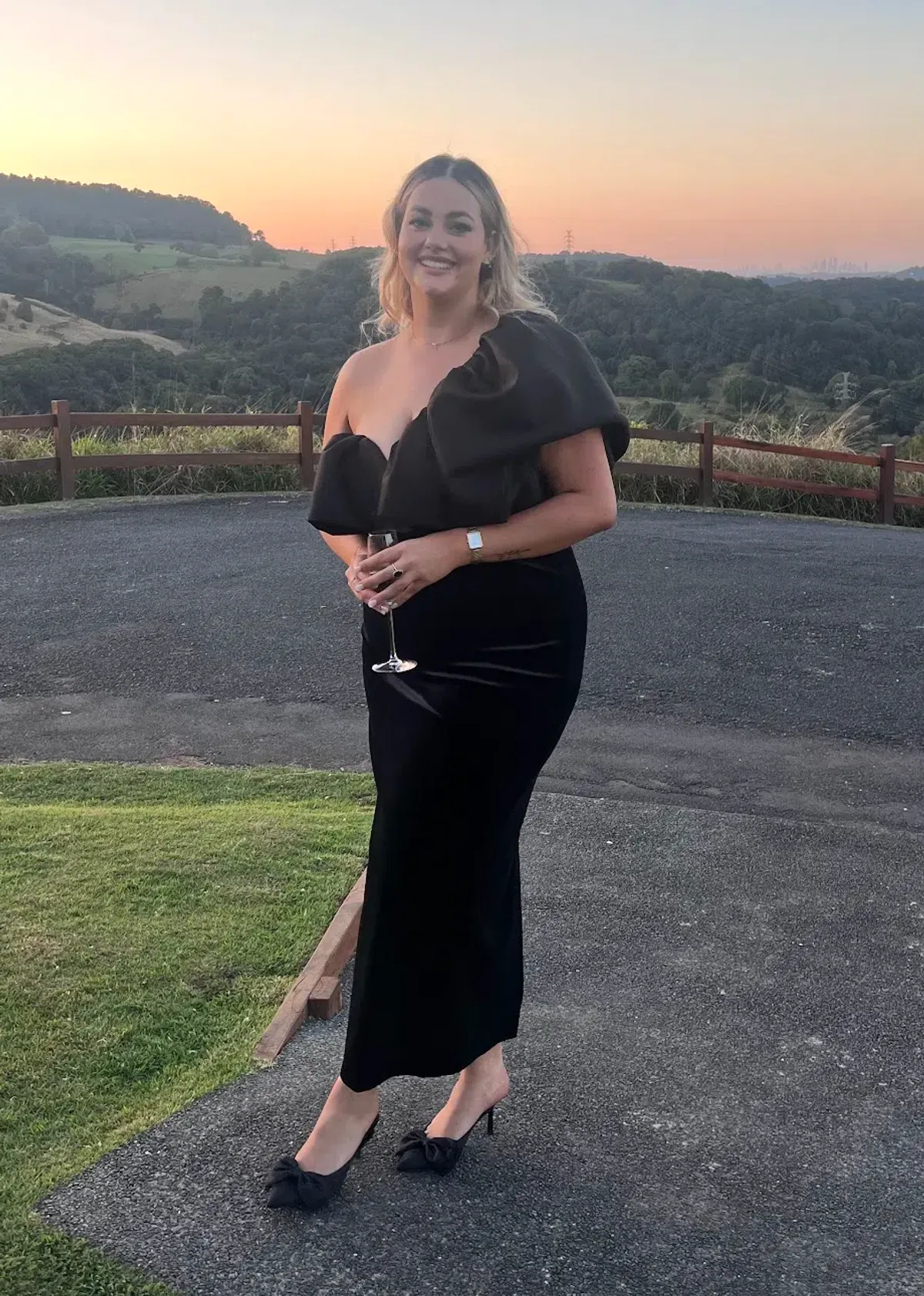 Sheike Moonlight Gown Black Size 18 - Image 2