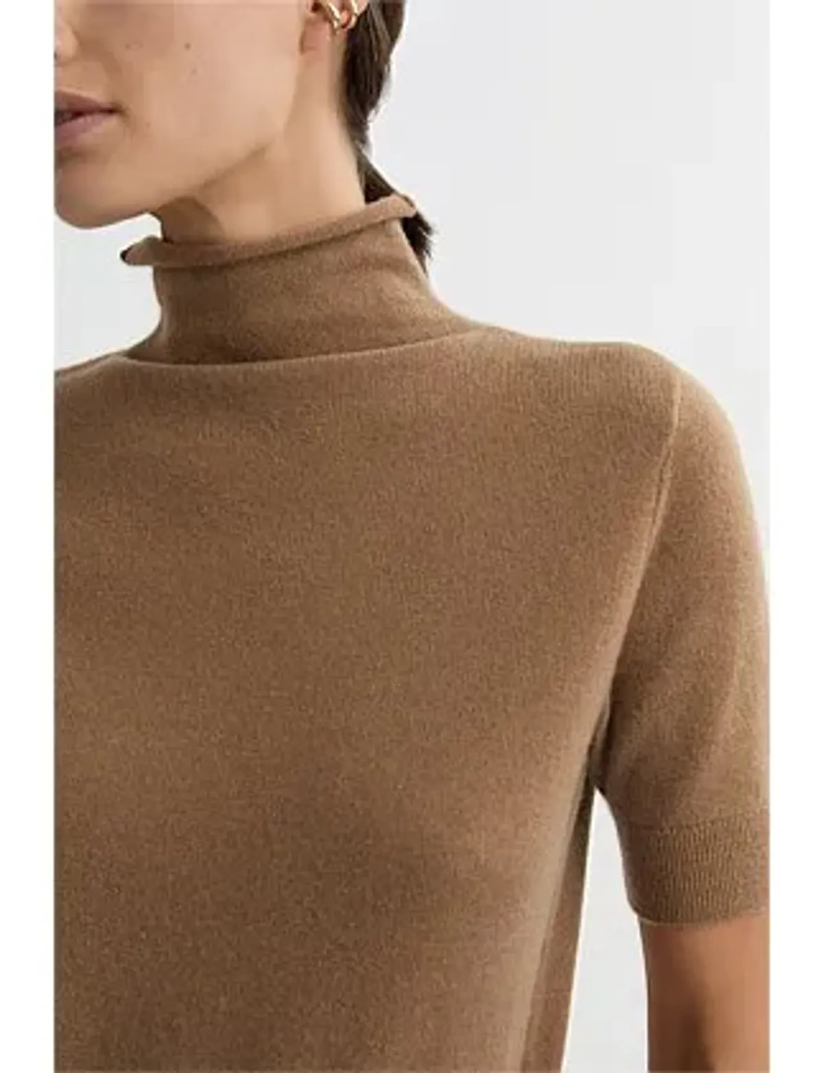 Willow Sui Wool Cashmere Short-Sleeve Polo Knit - Image 4