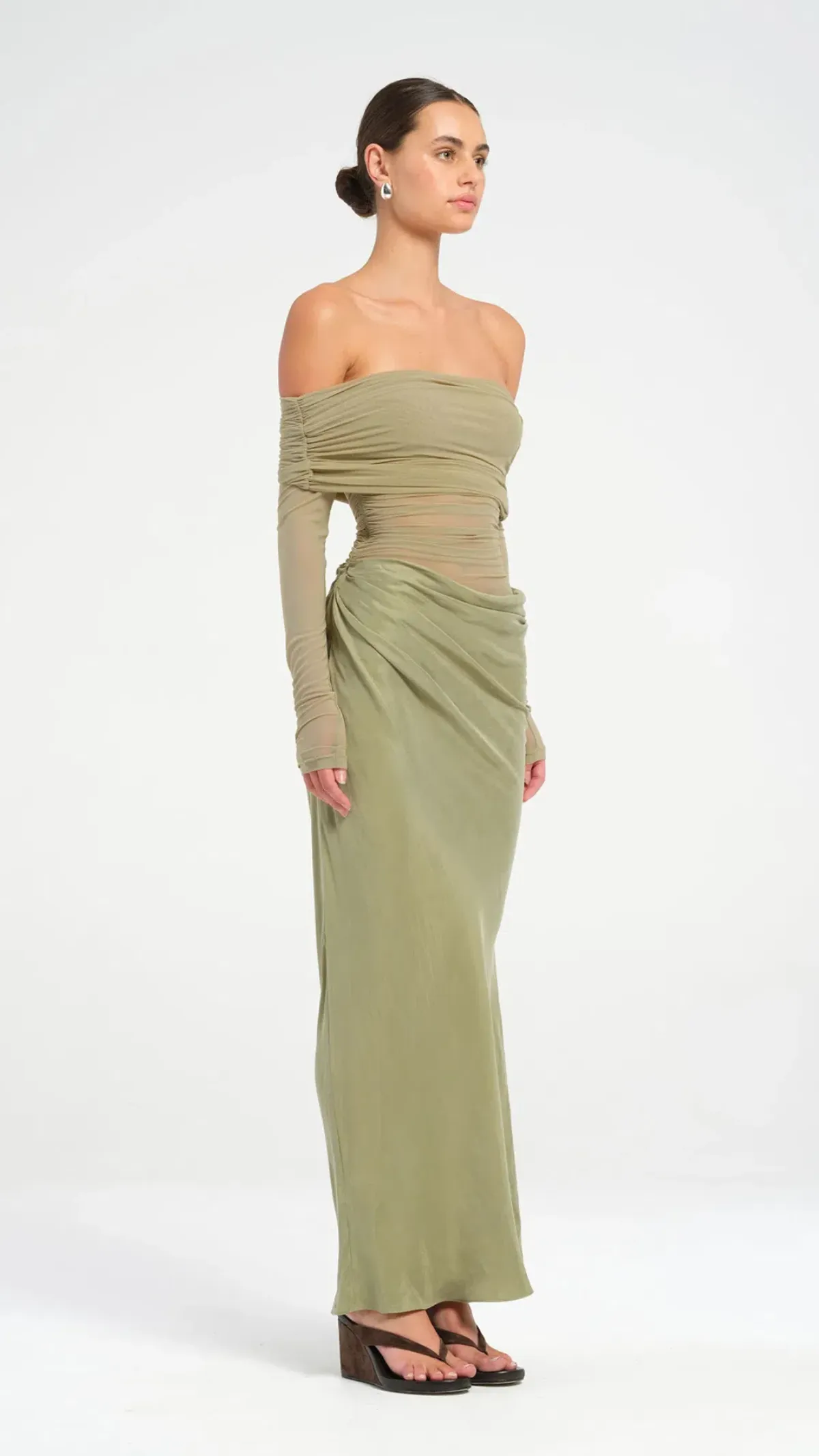 Benni Yasmin Off Shoulder Maxi Dress in Pistachio Size AU 8 - Image 2