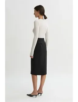 Willow Astrid Wool Pencil Skirt Black Size 6 for rent on The Volte - image 4