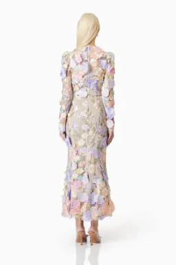 Elliatt Shannon 3D Floral Midi Dress Floral Size M / AU 10 for rent on The Volte - image 5