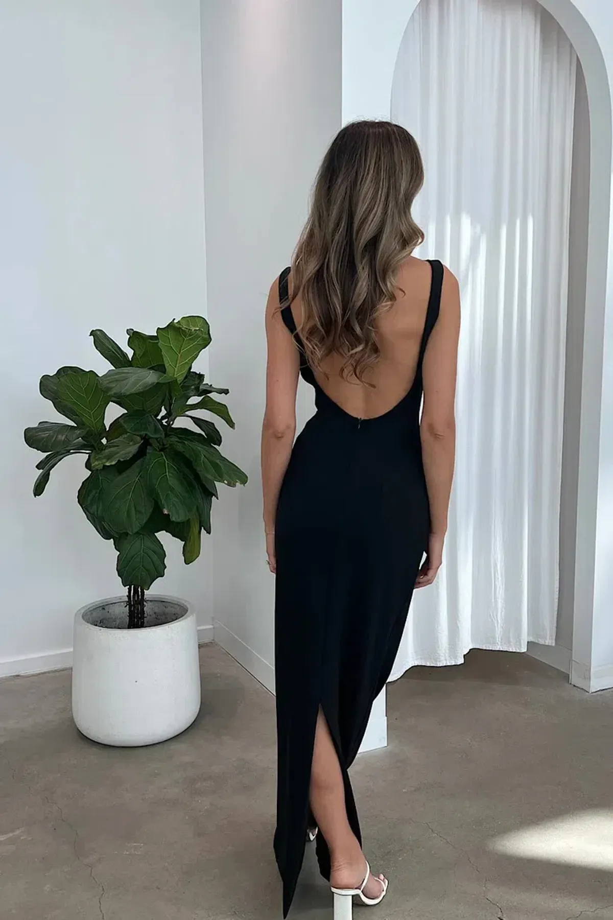 Effie Kats Verona Maxi Gown in Black Size AU 6 - Image 9