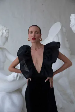 L'Idee Woman Ventoux Gown Noir Black Size 10 for rent on The Volte - image 3