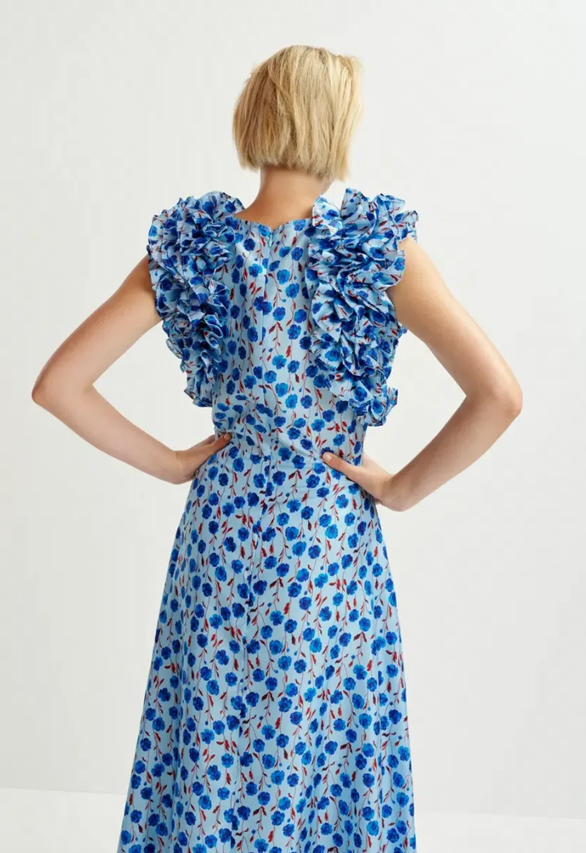 Essentiel Antwerp Essentiel Silk Print Ruffle Midi Dress in Blue Floral Size 10  - Image 2