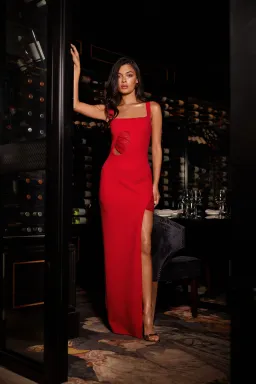 Noelle Red for rent on The Volte - image 2