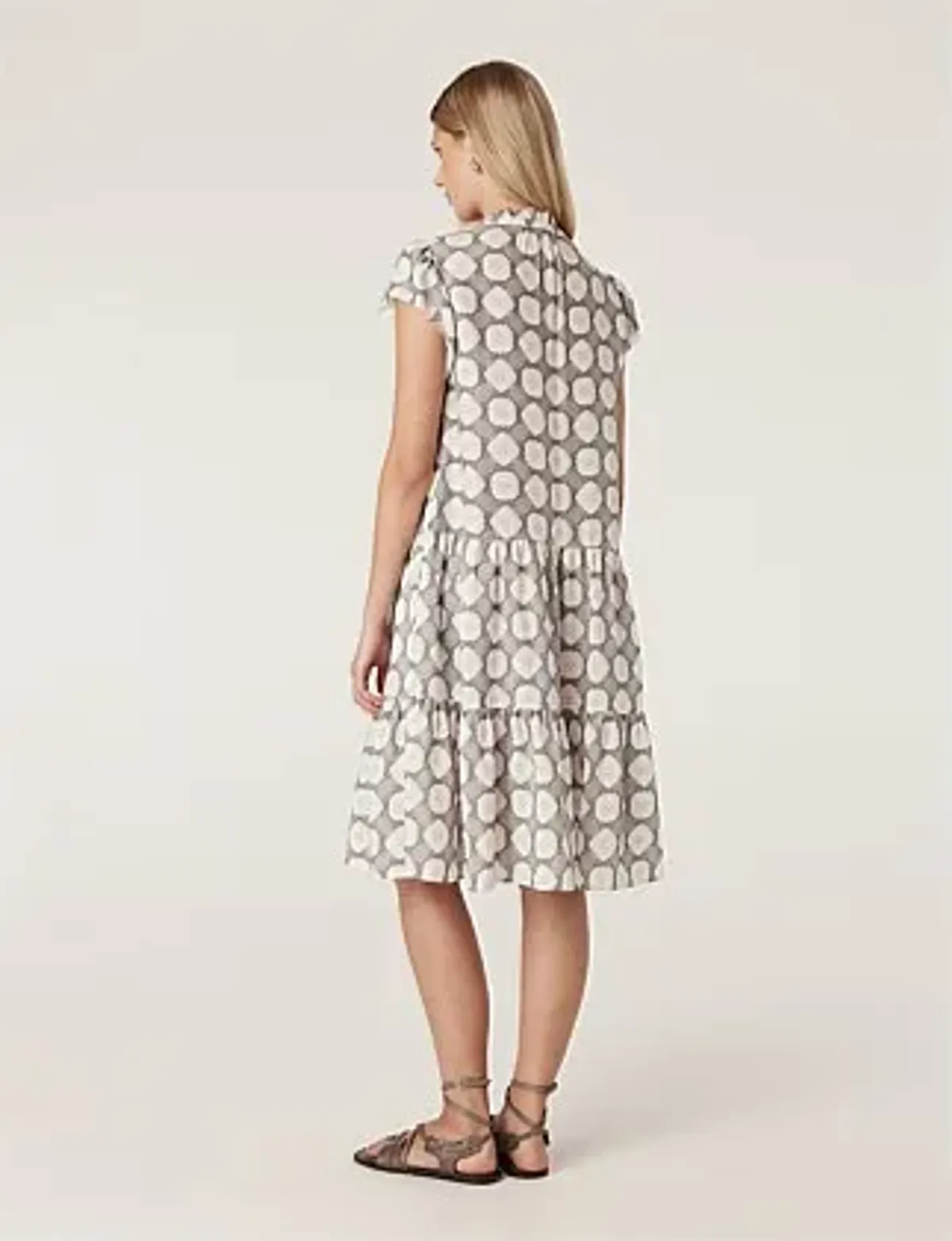 Cable Sana Dress Size 12 - Image 5